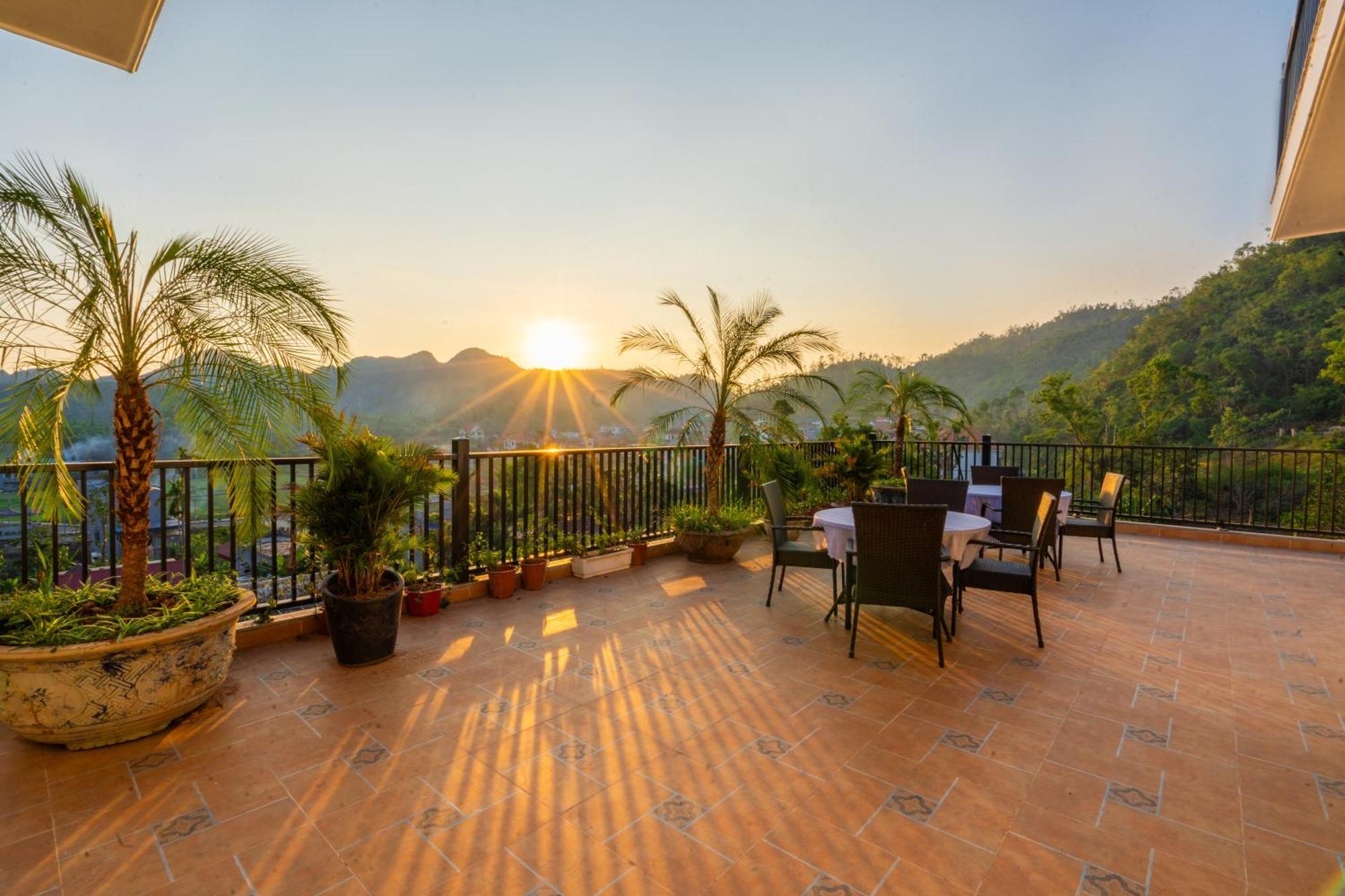 Rocky Mountain Homestay Cat Ba Xuân Đám Ngoại thất bức ảnh